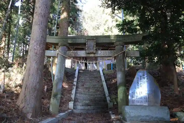 八幡神社の鳥居