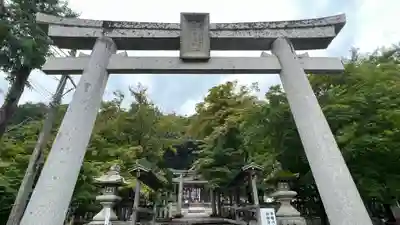 意冨布良神社の鳥居