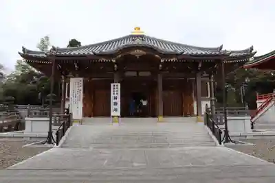 成田山新勝寺の本殿・本堂