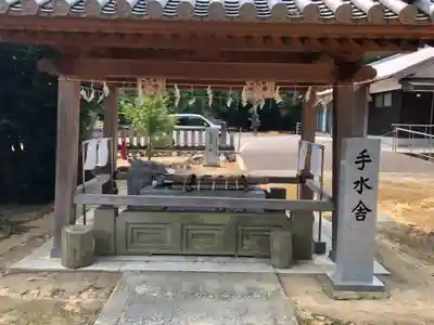 石田神社の手水舎