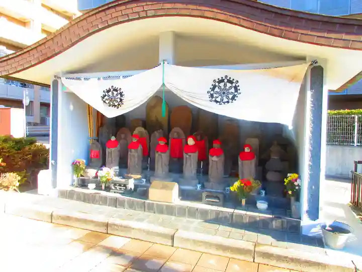 傍示堂石塔群の地蔵