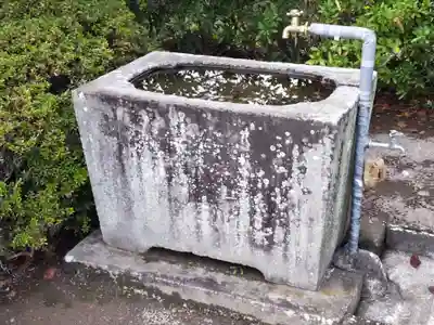 豆塚神社の手水舎