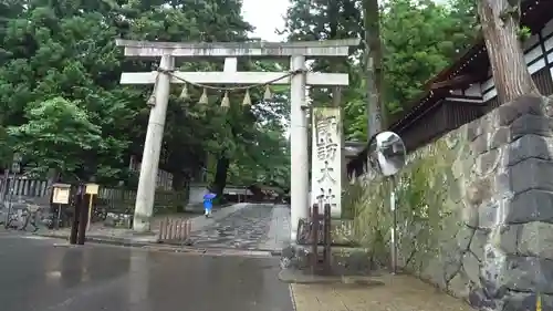 諏訪大社下社春宮の鳥居