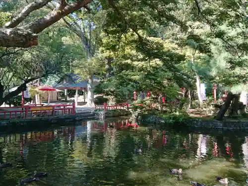 間々田八幡宮の庭園