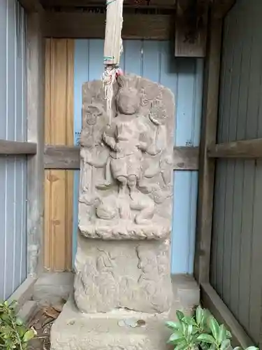 八雲神社の仏像