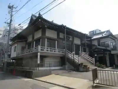 万年寺の本殿・本堂