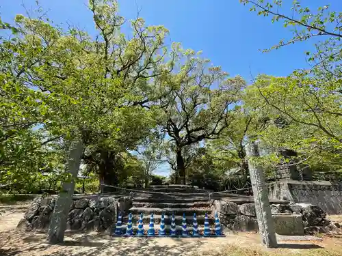 鏡神社の建物その他