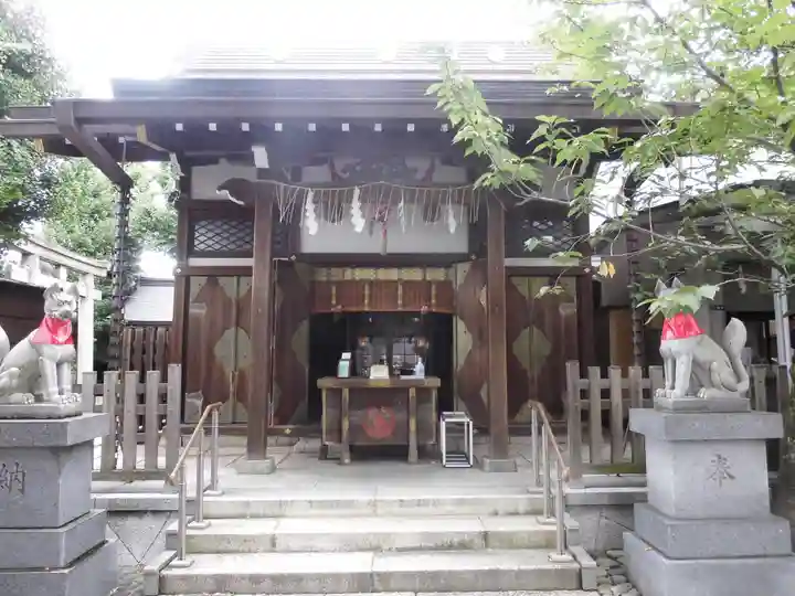 飛木稲荷神社の本殿・本堂