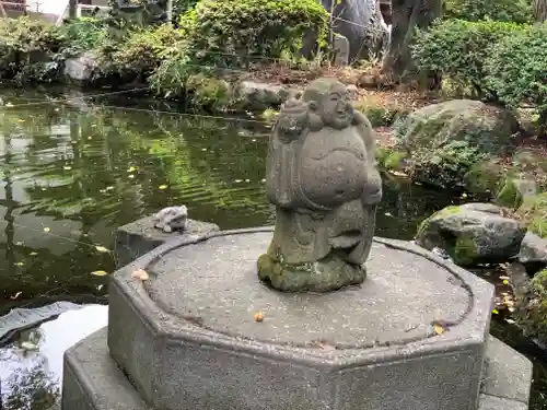 小室浅間神社の像