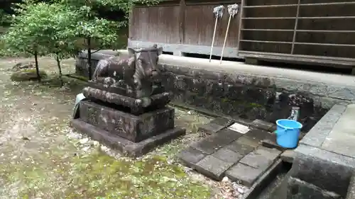 若八幡神社の狛犬