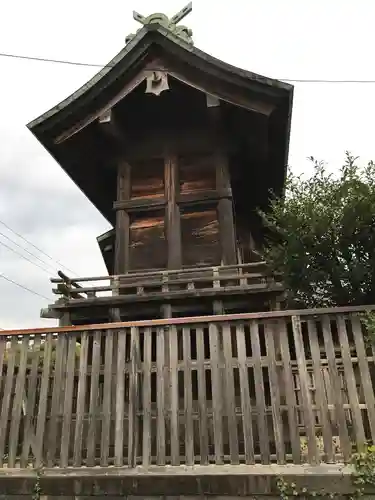 出世稻荷神社の本殿