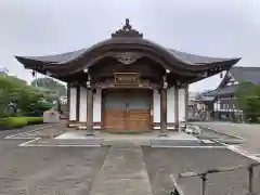 梅宗寺の本殿