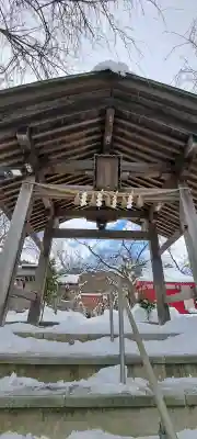 榊山稲荷神社の{uncategorized: "未分類", other: "その他", undefined: "問題あり", building: "その他建物", grave: "お墓", sacred_gate: "鳥居", guardian: "狛犬", statue: "像", buddha: "仏像", history: "歴史", nature: "自然", garden: "庭園", animal: "動物", pagoda: "塔", temizu: "手水舎", mountain_gate: "山門・神門", sanctuary: "本殿・本堂", subordinate: "末社・摂社", art: "芸術", scenery: "景色", jizo: "地蔵", ema: "絵馬", goshuin: "御朱印", omikuji: "おみくじ", items: "授与品その他", amulet: "お守り", goshuincho: "御朱印帳", eats: "食事", festival: "お祭り", votive_dance: "神楽", shichigosan: "七五三参", wedding: "結婚式", experience: "体験その他", initially: "初詣", around: "周辺", anti_infection: "感染症対策"}