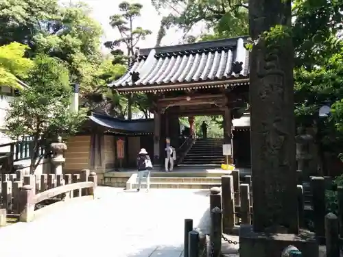 清荒神清澄寺の山門・神門