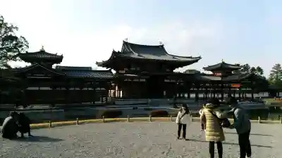 平等院の{uncategorized: "未分類", other: "その他", undefined: "問題あり", building: "その他建物", grave: "お墓", sacred_gate: "鳥居", guardian: "狛犬", statue: "像", buddha: "仏像", history: "歴史", nature: "自然", garden: "庭園", animal: "動物", pagoda: "塔", temizu: "手水舎", mountain_gate: "山門・神門", sanctuary: "本殿・本堂", subordinate: "末社・摂社", art: "芸術", scenery: "景色", jizo: "地蔵", ema: "絵馬", goshuin: "御朱印", omikuji: "おみくじ", items: "授与品その他", amulet: "お守り", goshuincho: "御朱印帳", eats: "食事", festival: "お祭り", votive_dance: "神楽", shichigosan: "七五三参", wedding: "結婚式", experience: "体験その他", initially: "初詣", around: "周辺", anti_infection: "感染症対策"}