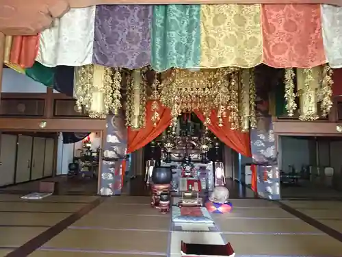 鎮徳寺の本殿・本堂