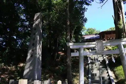 阿久津「田村神社」（郡山市阿久津町）旧社名：伊豆箱根三嶋三社の鳥居