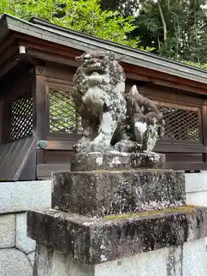 雄琴神社の狛犬