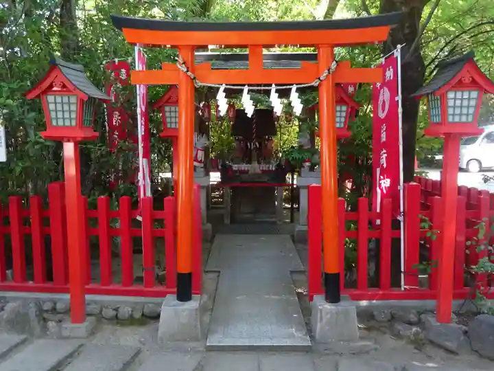 新田神社の末社・摂社