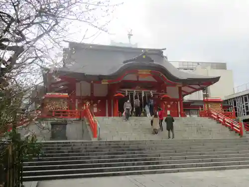 花園神社の本殿・本堂
