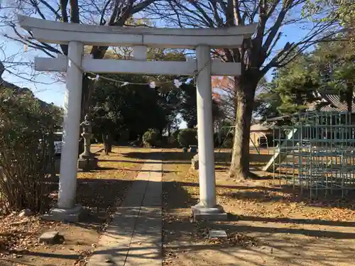 今城青坂稲実池上神社の鳥居