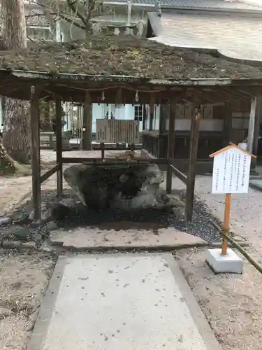 松江神社の手水舎