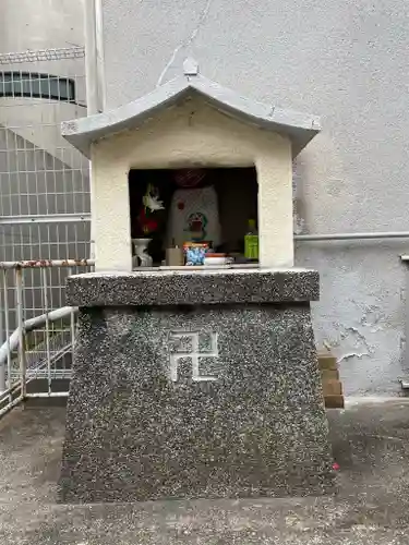 地蔵尊（熊内町）の本殿・本堂