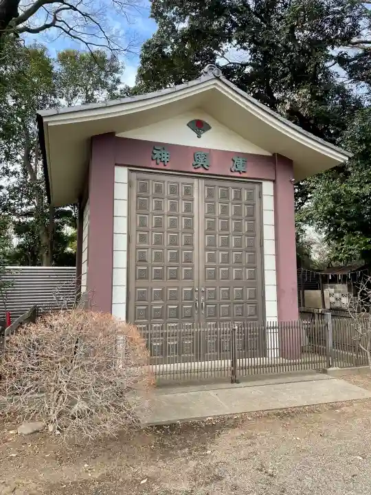 平塚神社の{uncategorized: "未分類", other: "その他", undefined: "問題あり", building: "その他建物", grave: "お墓", sacred_gate: "鳥居", guardian: "狛犬", statue: "像", buddha: "仏像", history: "歴史", nature: "自然", garden: "庭園", animal: "動物", pagoda: "塔", temizu: "手水舎", mountain_gate: "山門・神門", sanctuary: "本殿・本堂", subordinate: "末社・摂社", art: "芸術", scenery: "景色", jizo: "地蔵", ema: "絵馬", goshuin: "御朱印", omikuji: "おみくじ", items: "授与品その他", amulet: "お守り", goshuincho: "御朱印帳", eats: "食事", festival: "お祭り", votive_dance: "神楽", shichigosan: "七五三参", wedding: "結婚式", experience: "体験その他", initially: "初詣", around: "周辺", anti_infection: "感染症対策"}