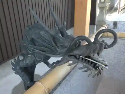 味鋺神社の手水舎