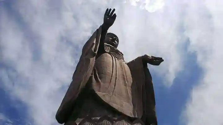 東本願寺本廟 牛久浄苑(牛久大仏)の仏像
