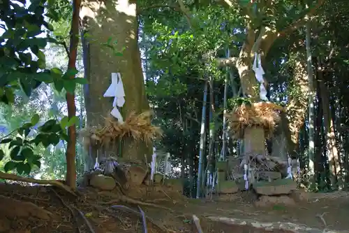 八重垣神社の末社