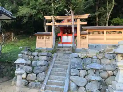 忍坂坐生根神社の末社・摂社