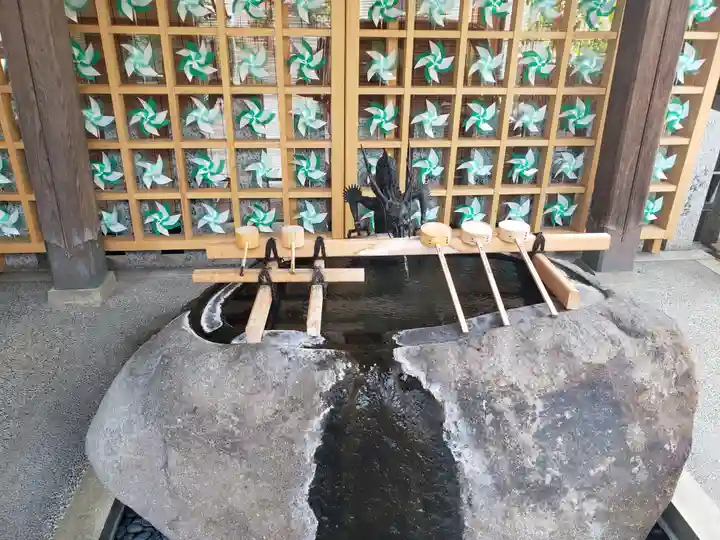 御嶽神社茅萱宮の手水舎