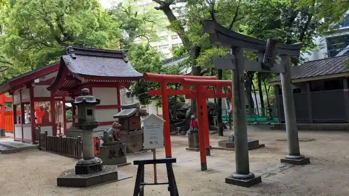 荒熊白髭稲荷神社の本殿・本堂