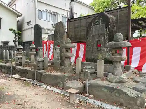 葛井寺の{uncategorized: "未分類", other: "その他", undefined: "問題あり", building: "その他建物", grave: "お墓", sacred_gate: "鳥居", guardian: "狛犬", statue: "像", buddha: "仏像", history: "歴史", nature: "自然", garden: "庭園", animal: "動物", pagoda: "塔", temizu: "手水舎", mountain_gate: "山門・神門", sanctuary: "本殿・本堂", subordinate: "末社・摂社", art: "芸術", scenery: "景色", jizo: "地蔵", ema: "絵馬", goshuin: "御朱印", omikuji: "おみくじ", items: "授与品その他", amulet: "お守り", goshuincho: "御朱印帳", eats: "食事", festival: "お祭り", votive_dance: "神楽", shichigosan: "七五三参", wedding: "結婚式", experience: "体験その他", initially: "初詣", around: "周辺", anti_infection: "感染症対策"}