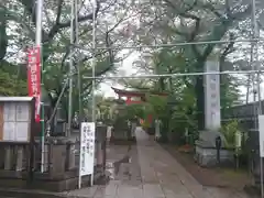 塚越稲荷神社の建物その他