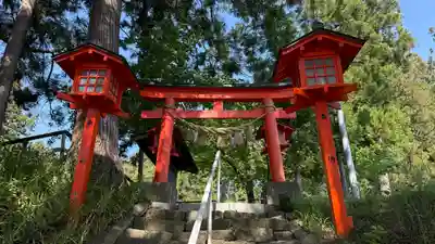鎮岡神社(岩手県)