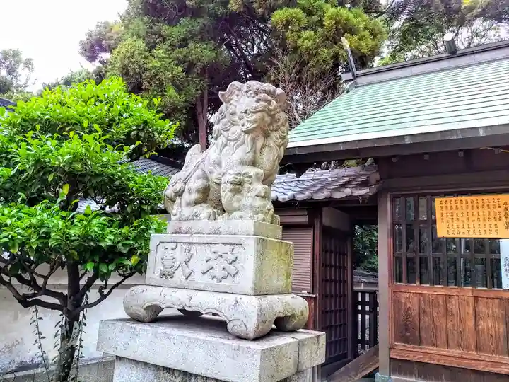 神明社(大脇神明社)の狛犬