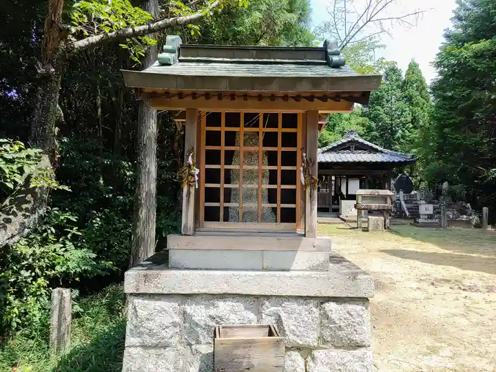 岩作御嶽山(御嶽神社)の末社・摂社