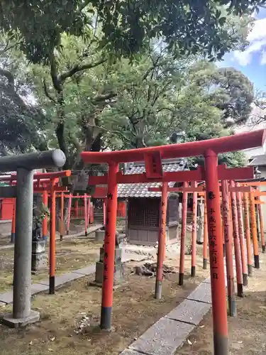 三囲神社の末社