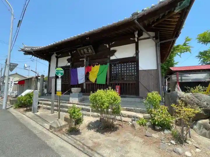 真教寺の{uncategorized: "未分類", other: "その他", undefined: "問題あり", building: "その他建物", grave: "お墓", sacred_gate: "鳥居", guardian: "狛犬", statue: "像", buddha: "仏像", history: "歴史", nature: "自然", garden: "庭園", animal: "動物", pagoda: "塔", temizu: "手水舎", mountain_gate: "山門・神門", sanctuary: "本殿・本堂", subordinate: "末社・摂社", art: "芸術", scenery: "景色", jizo: "地蔵", ema: "絵馬", goshuin: "御朱印", omikuji: "おみくじ", items: "授与品その他", amulet: "お守り", goshuincho: "御朱印帳", eats: "食事", festival: "お祭り", votive_dance: "神楽", shichigosan: "七五三参", wedding: "結婚式", experience: "体験その他", initially: "初詣", around: "周辺", anti_infection: "感染症対策"}