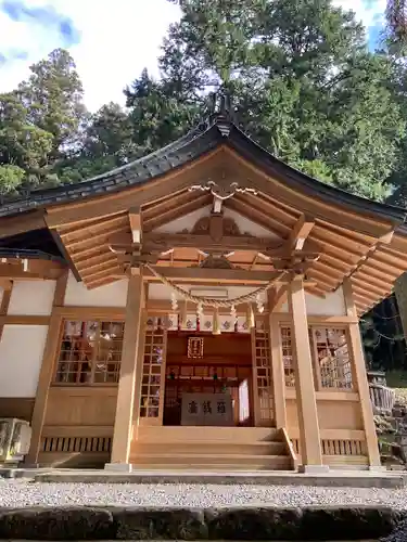 高賀神社の本殿・本堂