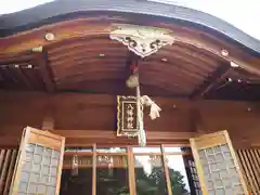 田端八幡神社の本殿