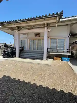 弥勒寺の本殿・本堂