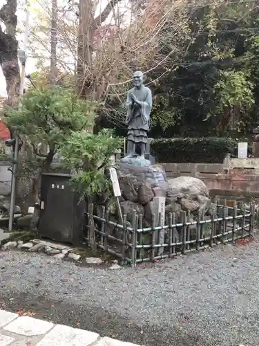 光触寺の像