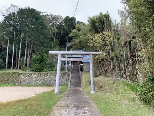 長尾三神社の鳥居