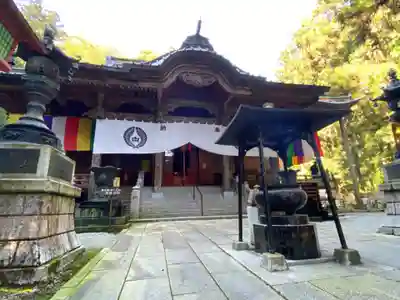 満願寺の本殿・本堂
