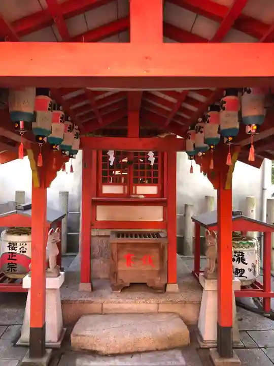魚崎八幡宮神社の末社・摂社