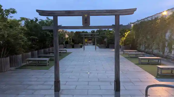 鉄道神社の鳥居