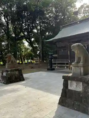 諏訪八幡神社の狛犬